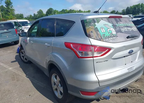 2015 Ford Escape Se z USA, uszkodzony, nr VIN 1FMCU9G91FUA83249